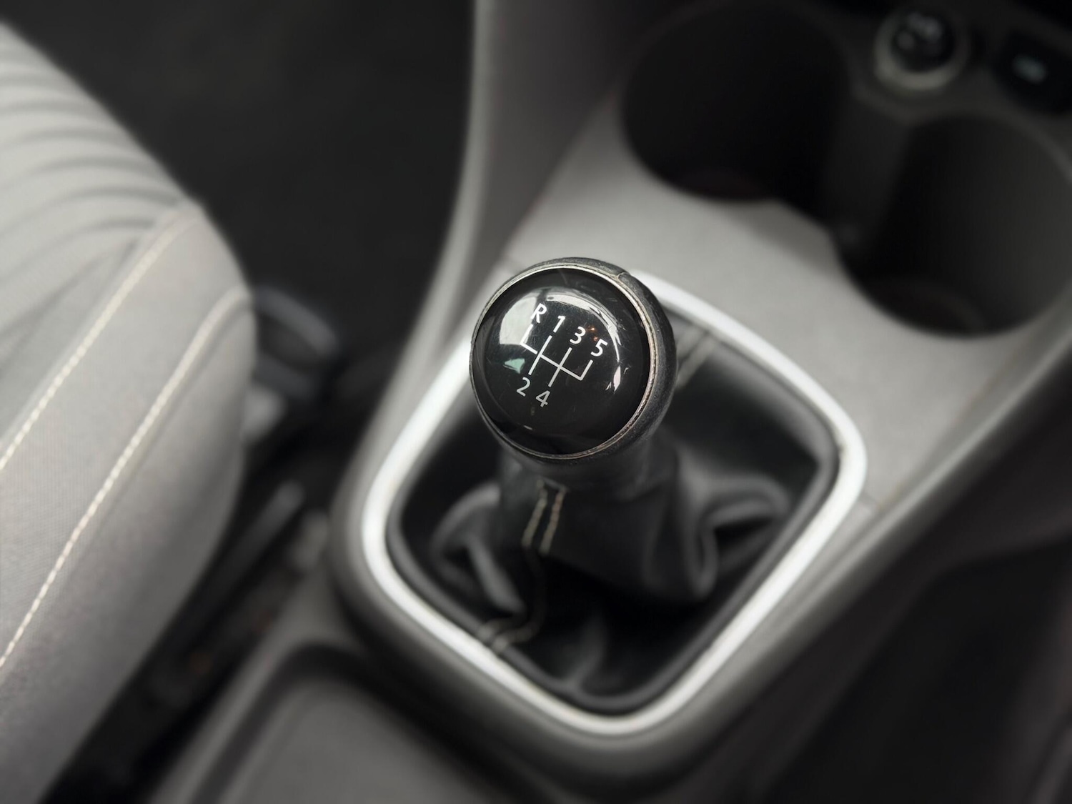 Used Volkswagen Polo 2015 for sale - 78185230: Photo 88