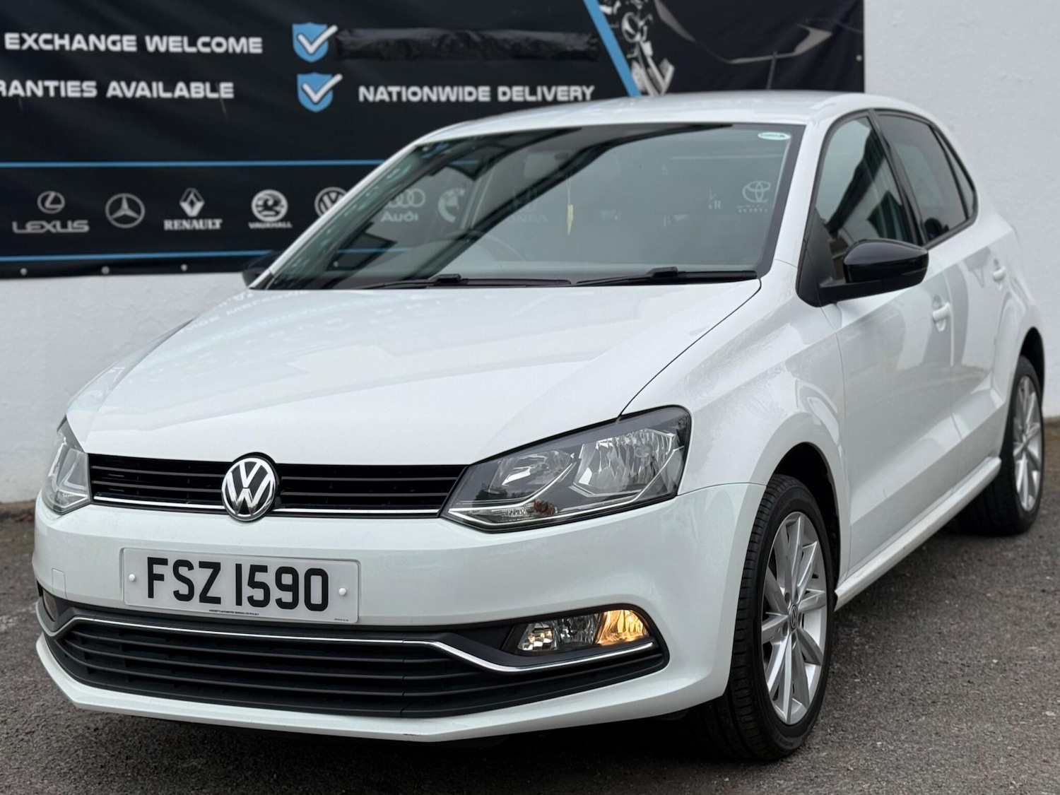 Used Volkswagen Polo 2015 for sale - 78185230: Photo 9