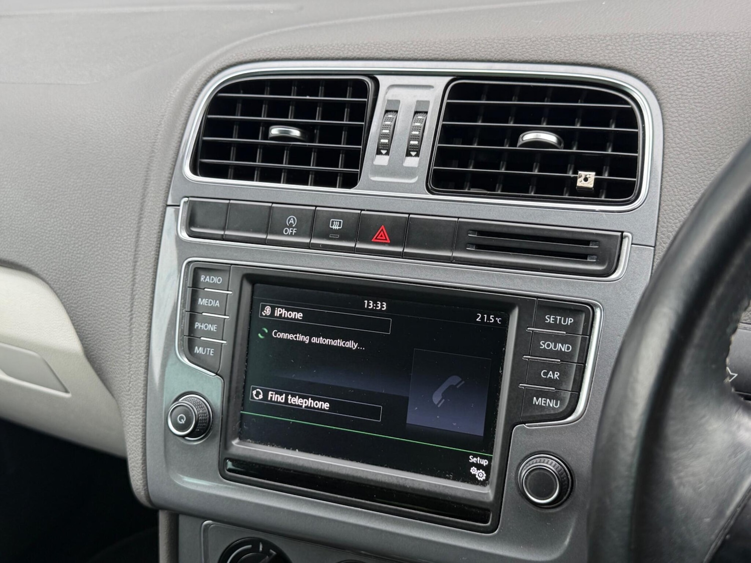 Used Volkswagen Polo 2015 for sale - 78185230: Photo 95