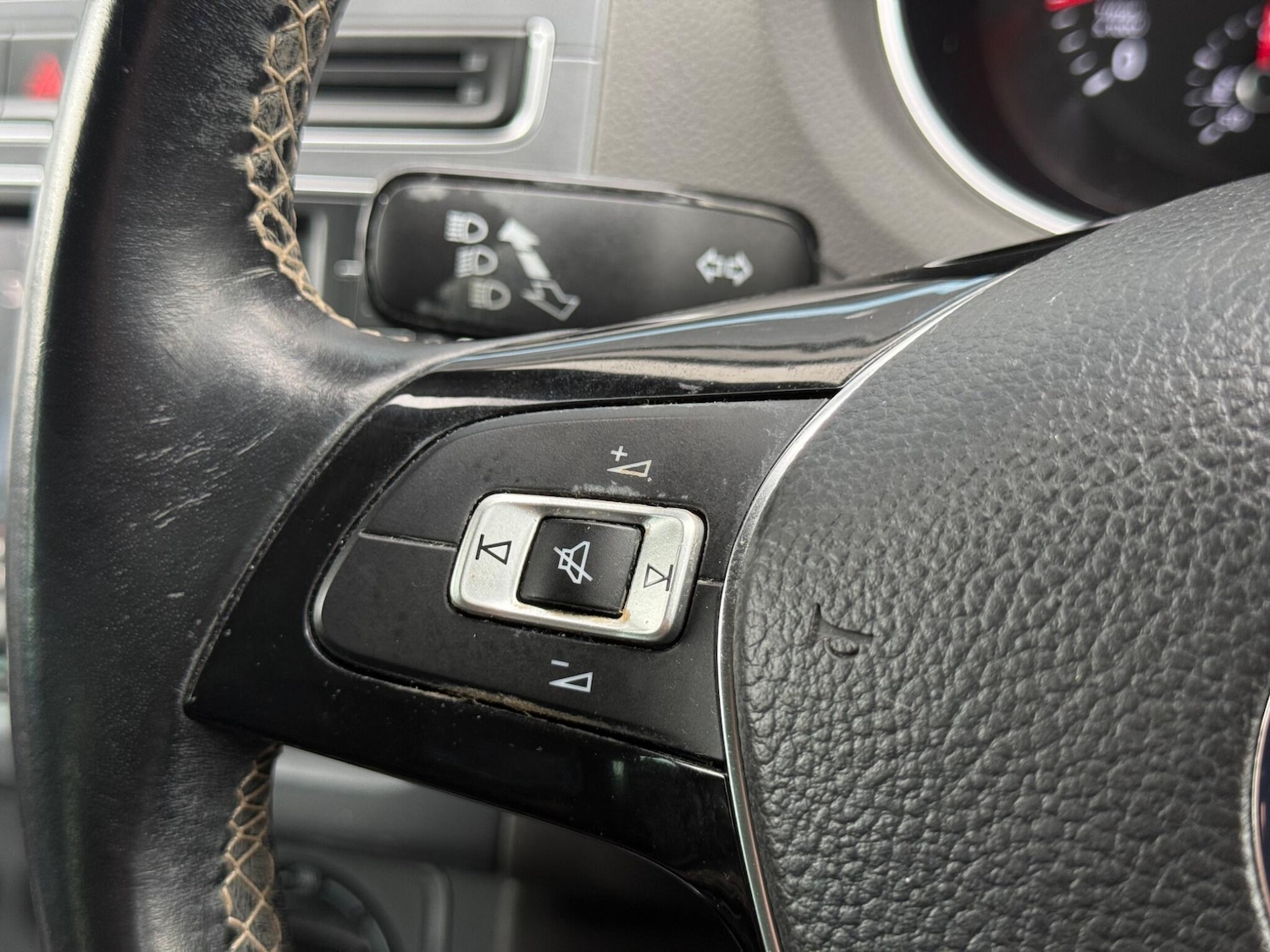 Used Volkswagen Polo 2015 for sale - 78185230: Photo 96