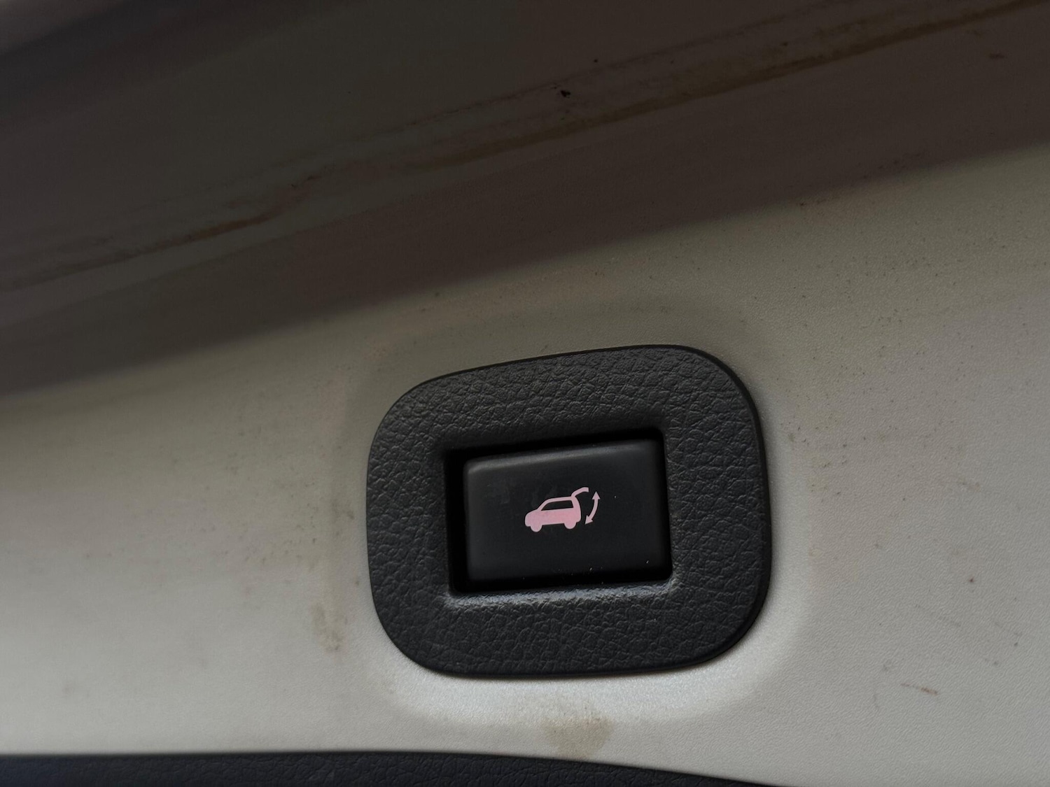 Used Nissan X-Trail 2015 for sale - 76899218: Photo 30