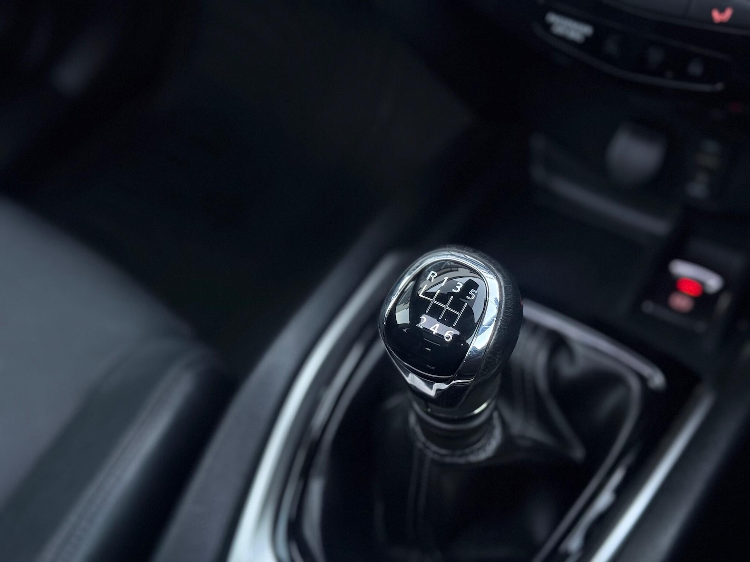 Used Nissan X-Trail 2015 for sale - 76899218: Photo 50