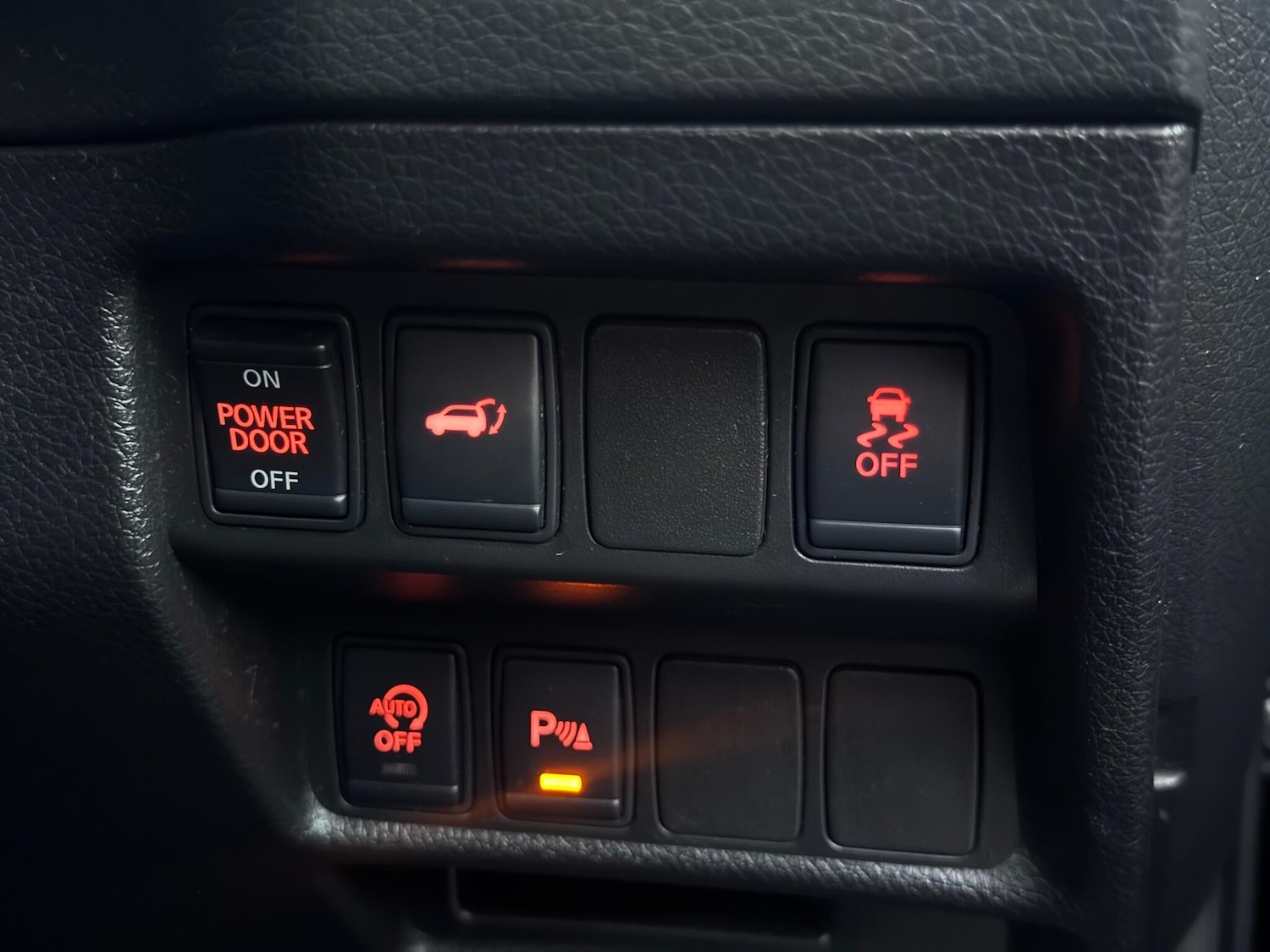 Used Nissan X-Trail 2015 for sale - 76899218: Photo 63