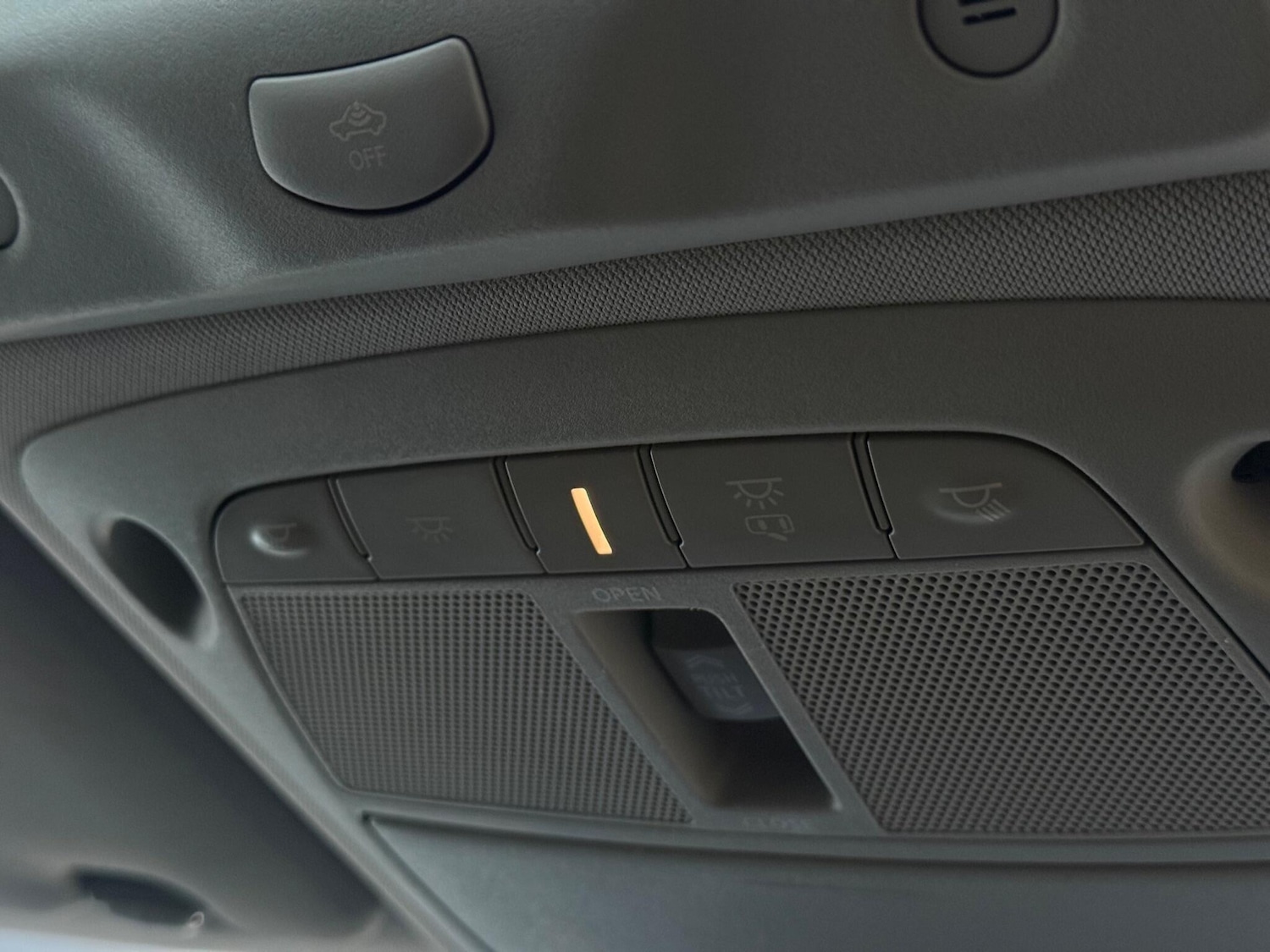 Used Nissan X-Trail 2015 for sale - 76899218: Photo 64