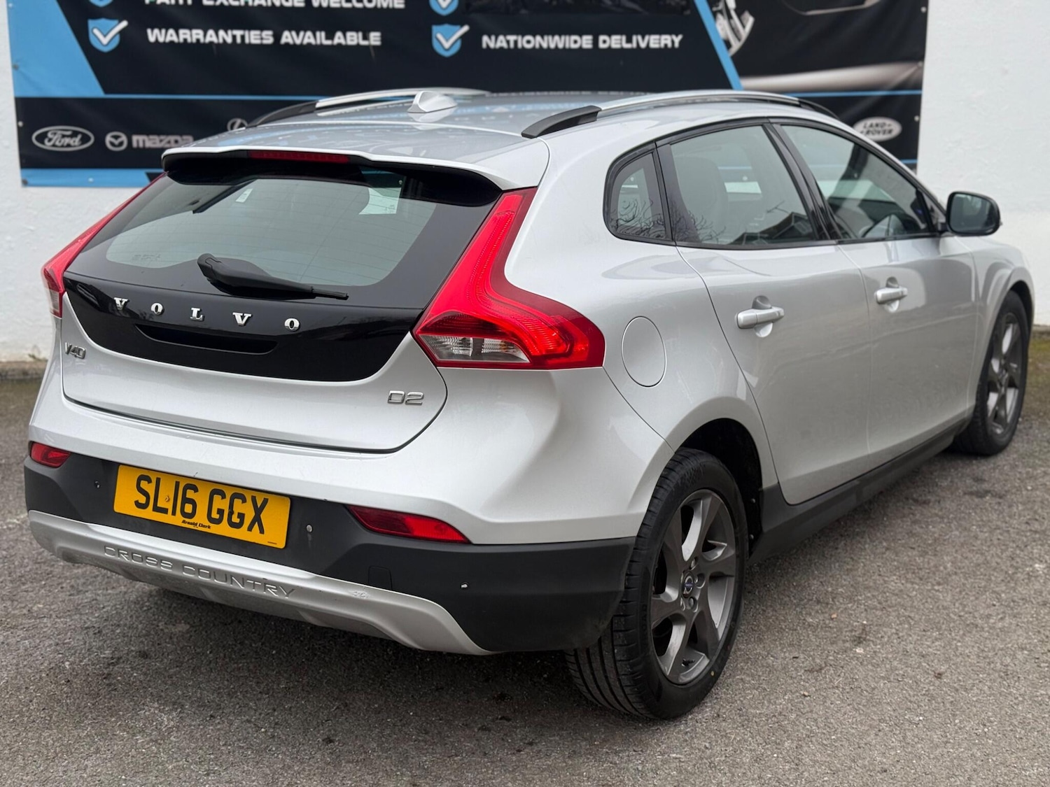 Used Volvo V40 Cross Country for sale - 77808996: Photo 16