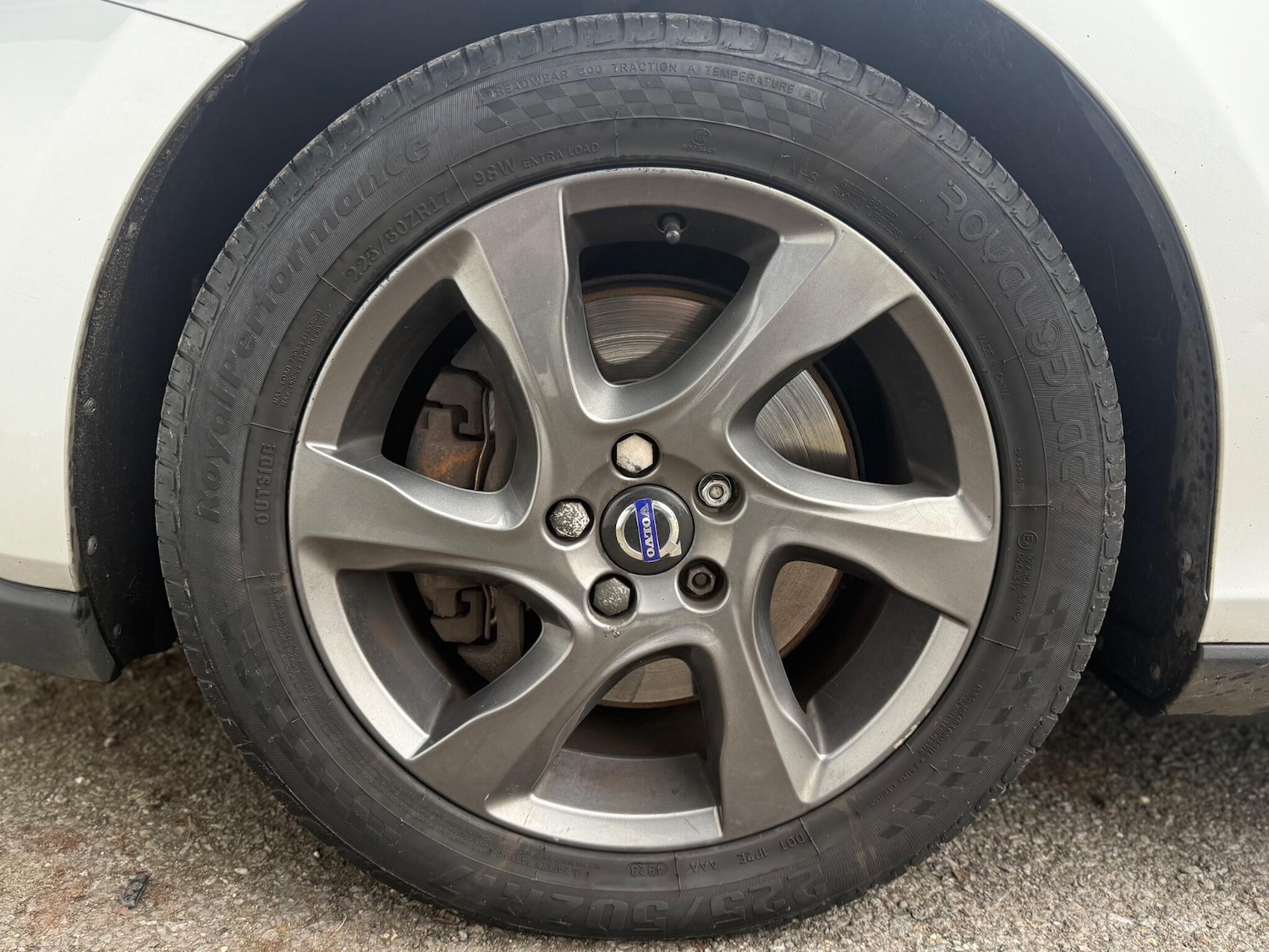 Used Volvo V40 Cross Country for sale - 77808996: Photo 27