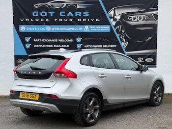 Used Volvo V40 Cross Country 2016 for sale - 77808996: Photo