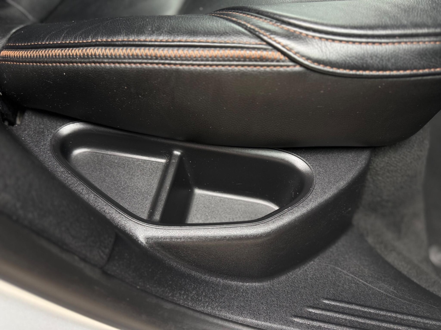 Used Volvo V40 Cross Country for sale - 77808996: Photo 43