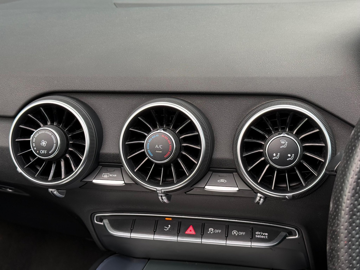 Used Audi TT for sale - 76925913: Photo 48