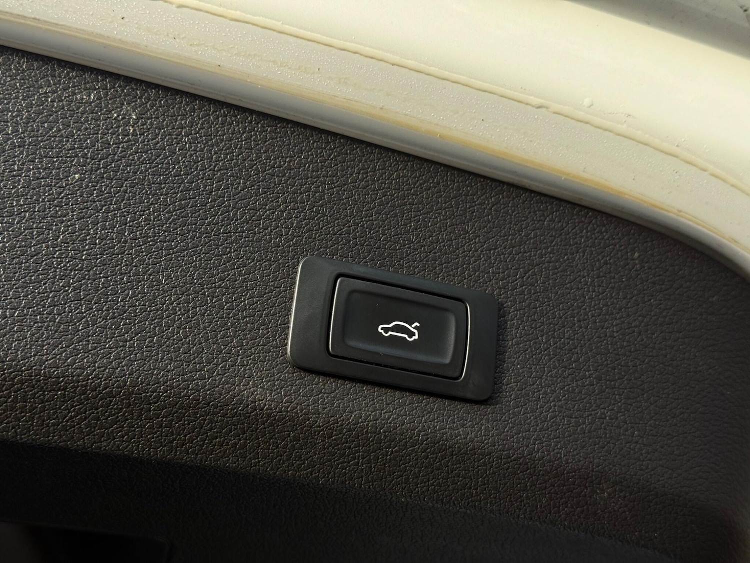 Used Audi Q7 2013 for sale - 77396342: Photo 42