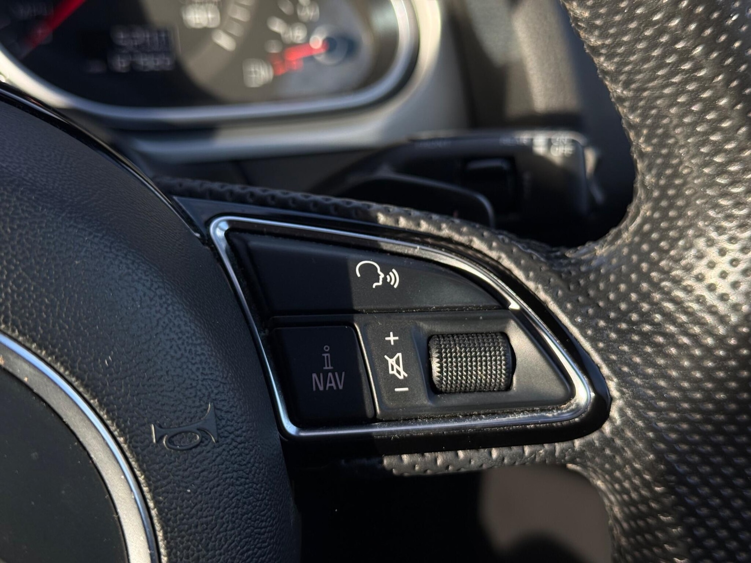 Used Audi Q7 2013 for sale - 77396342: Photo 83