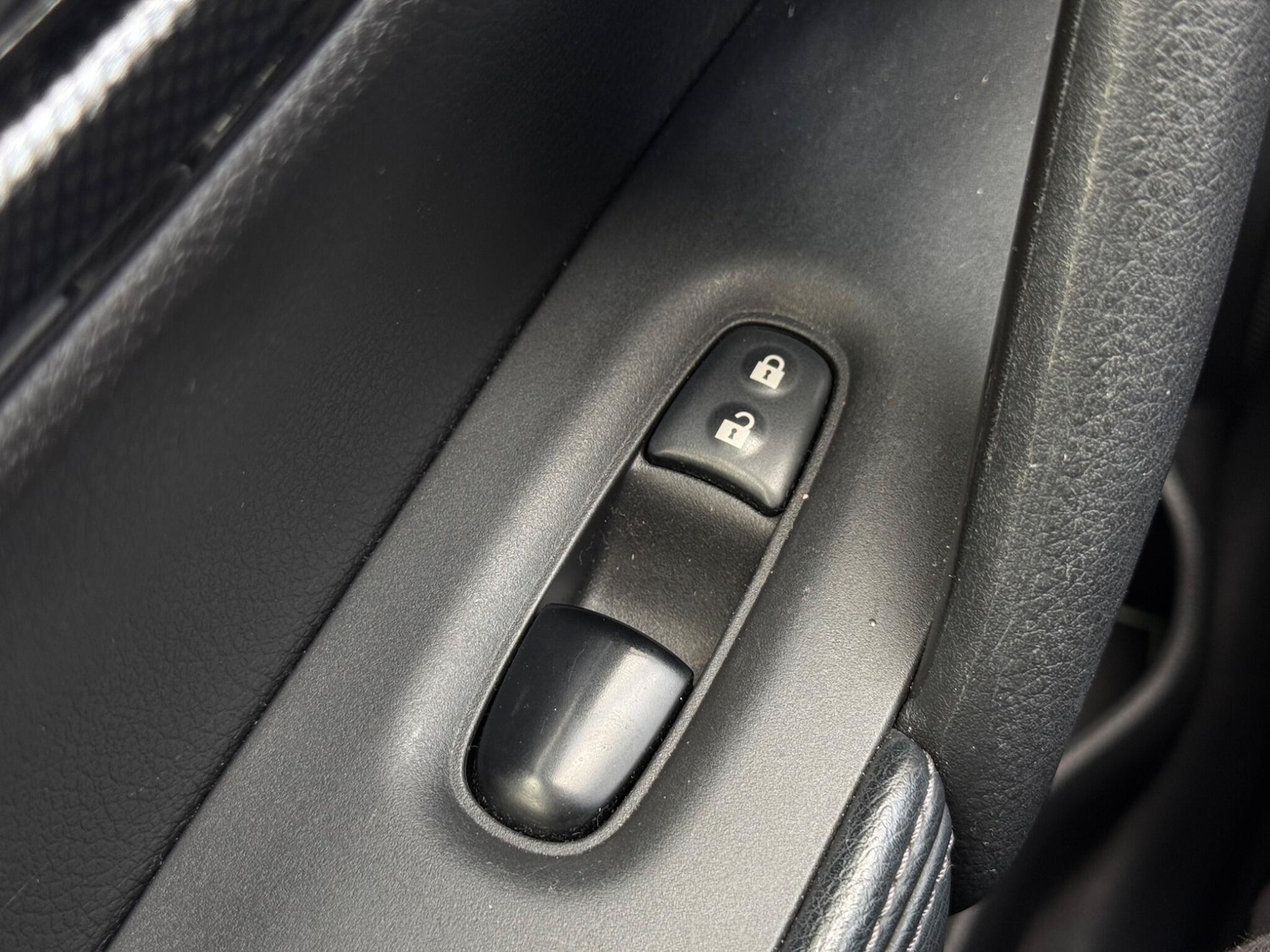 Used Nissan X-Trail for sale - 78116118: Photo 71