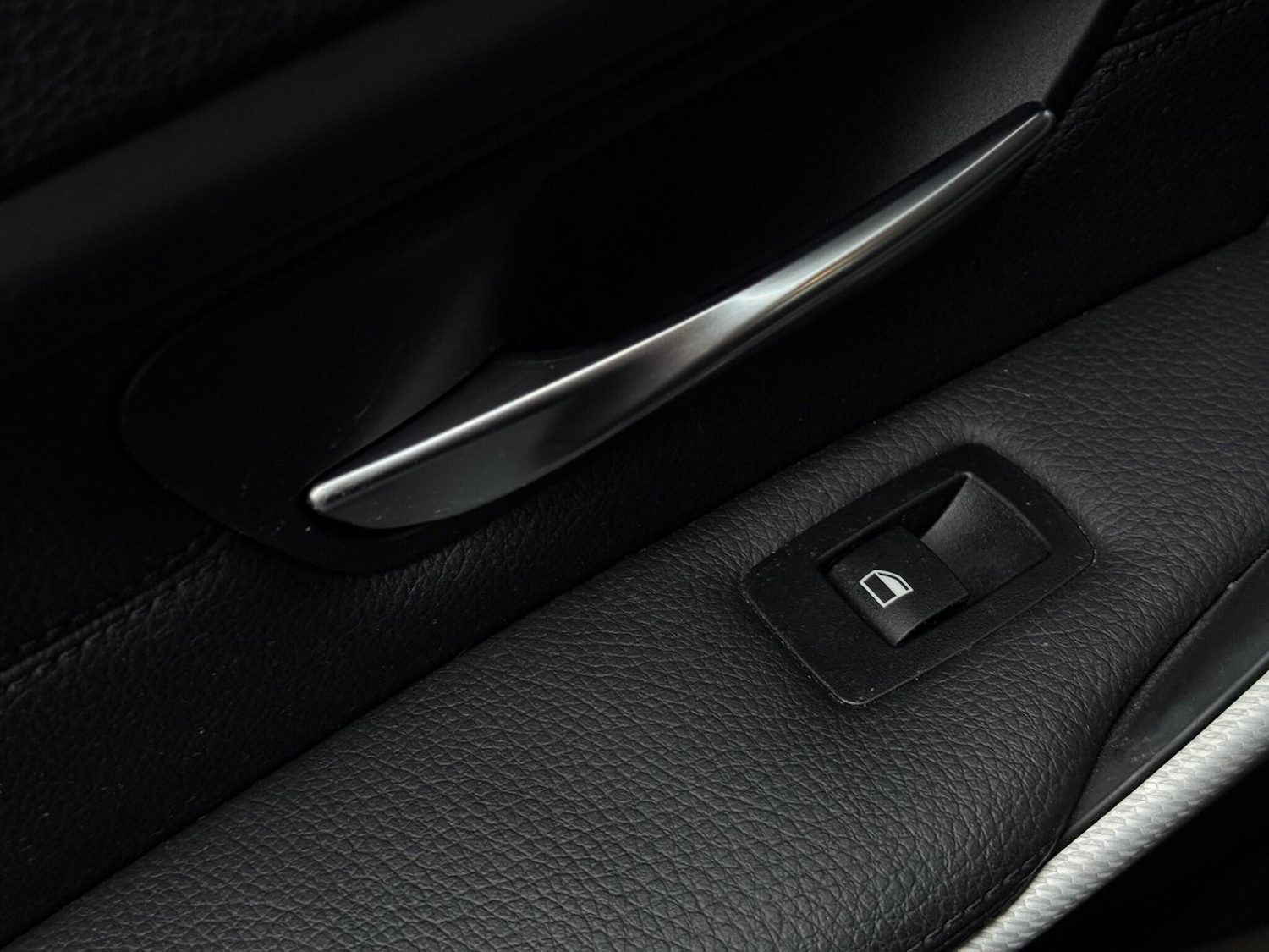 Used BMW 3 Series 2015 for sale - 77331208: Photo 39