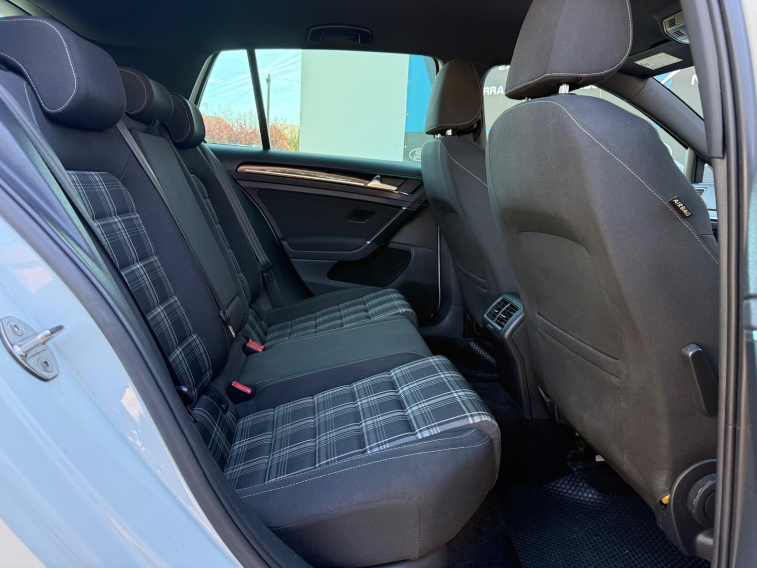 Used Volkswagen Golf 2013 for sale - 78148105: Photo 51