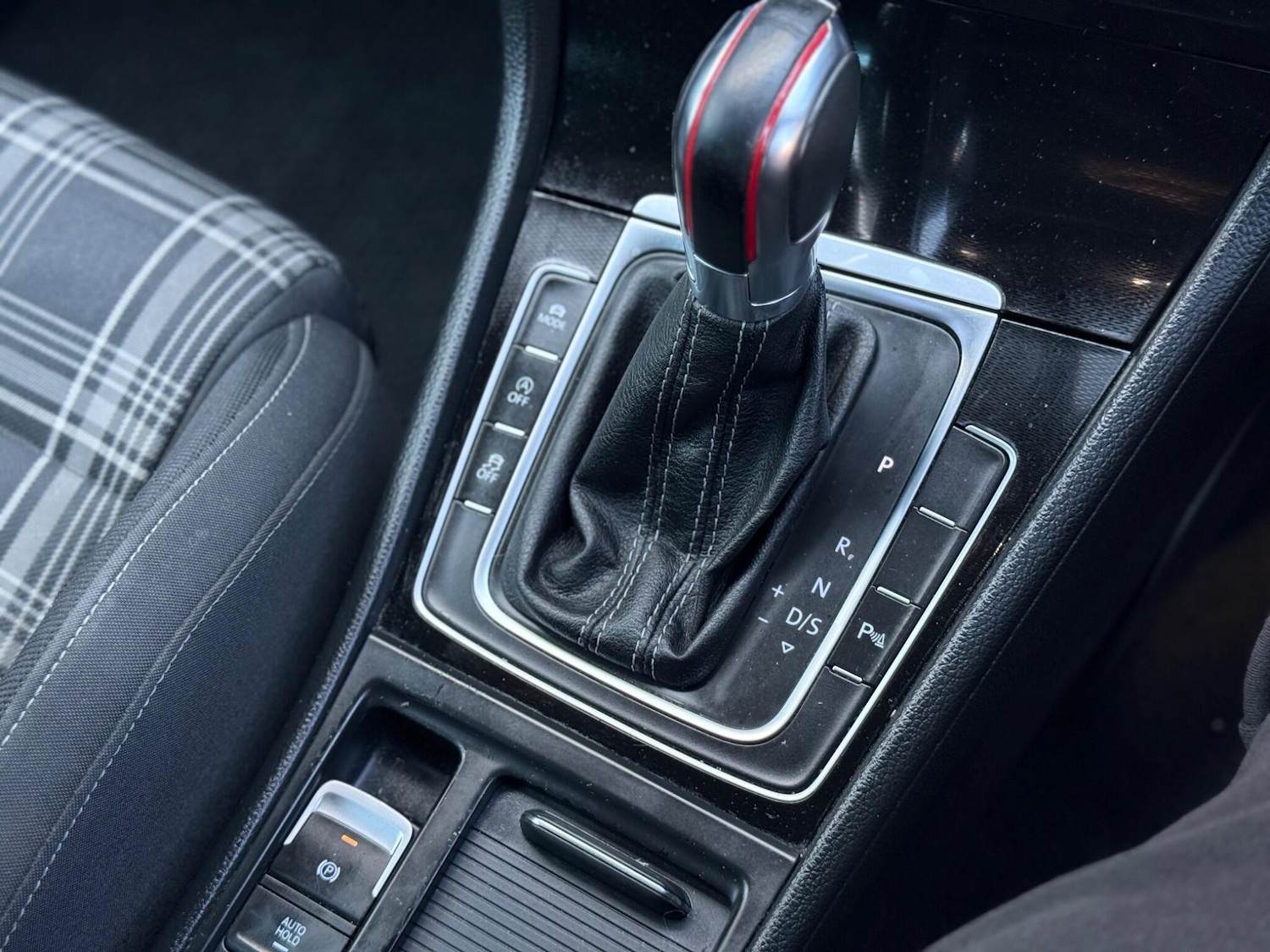 Used Volkswagen Golf 2013 for sale - 78148105: Photo 85