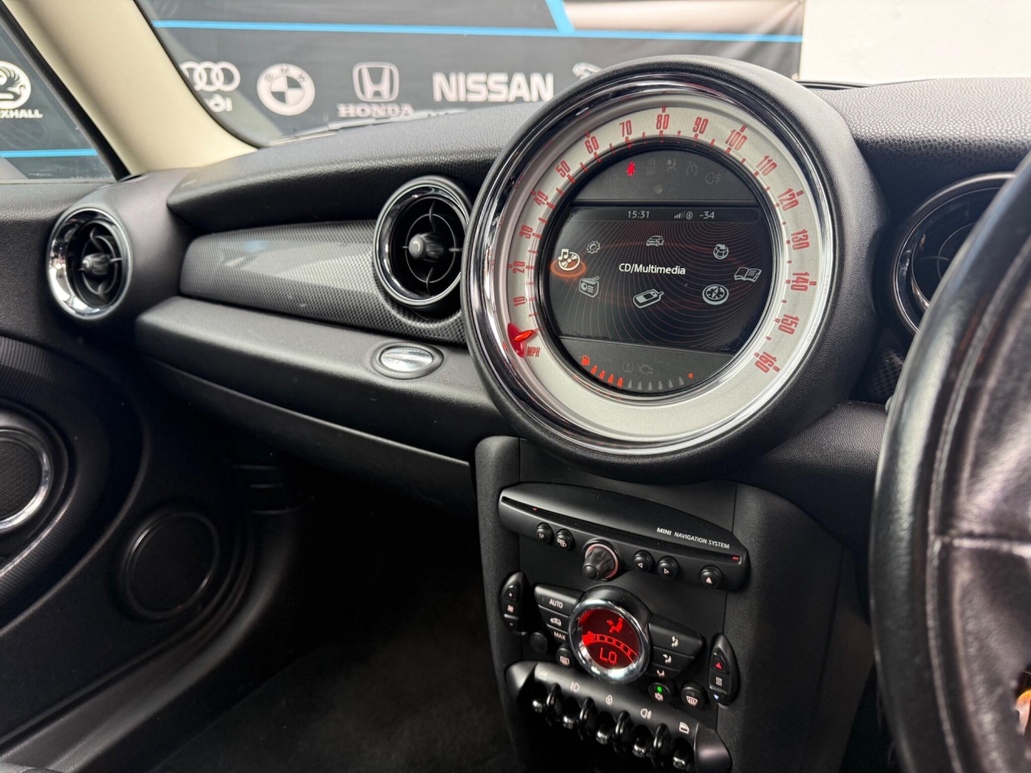 Used MINI Hatch 2011 for sale - 76299499: Photo 28