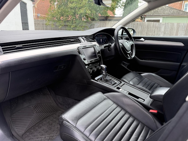 Used Volkswagen Passat 2017 for sale - 76299494: Photo 28