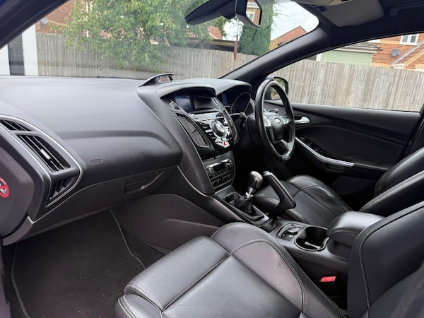 Used Ford Focus 2014 for sale - 76299496: Photo 22