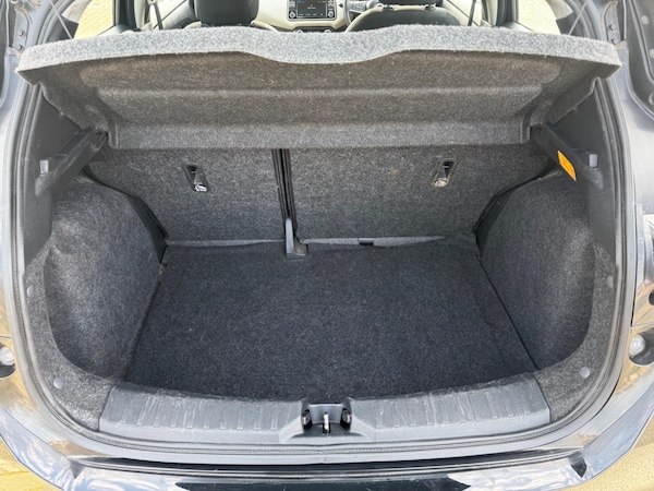 Used Nissan Micra 2018 for sale - 76299509: Photo 19