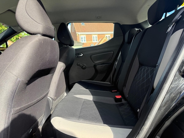 Used Nissan Micra 2018 for sale - 76299509: Photo 30