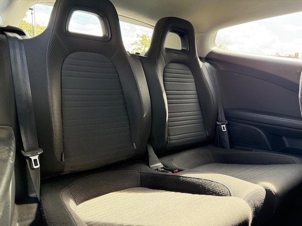 Used Volkswagen Scirocco 2012 for sale - 76299506: Photo 20