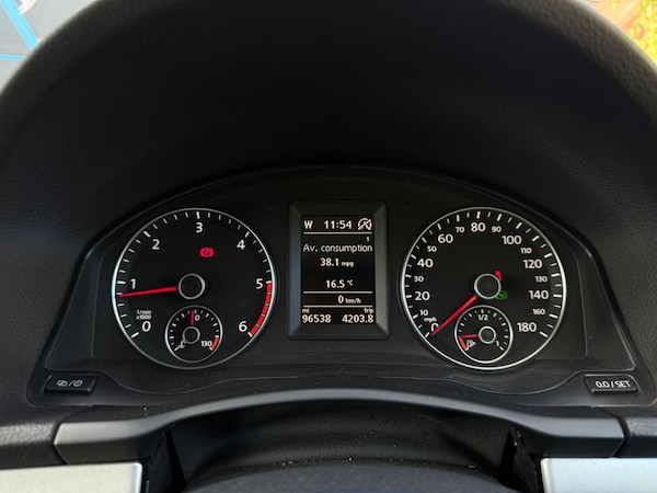 Used Volkswagen Scirocco 2012 for sale - 76299506: Photo 28