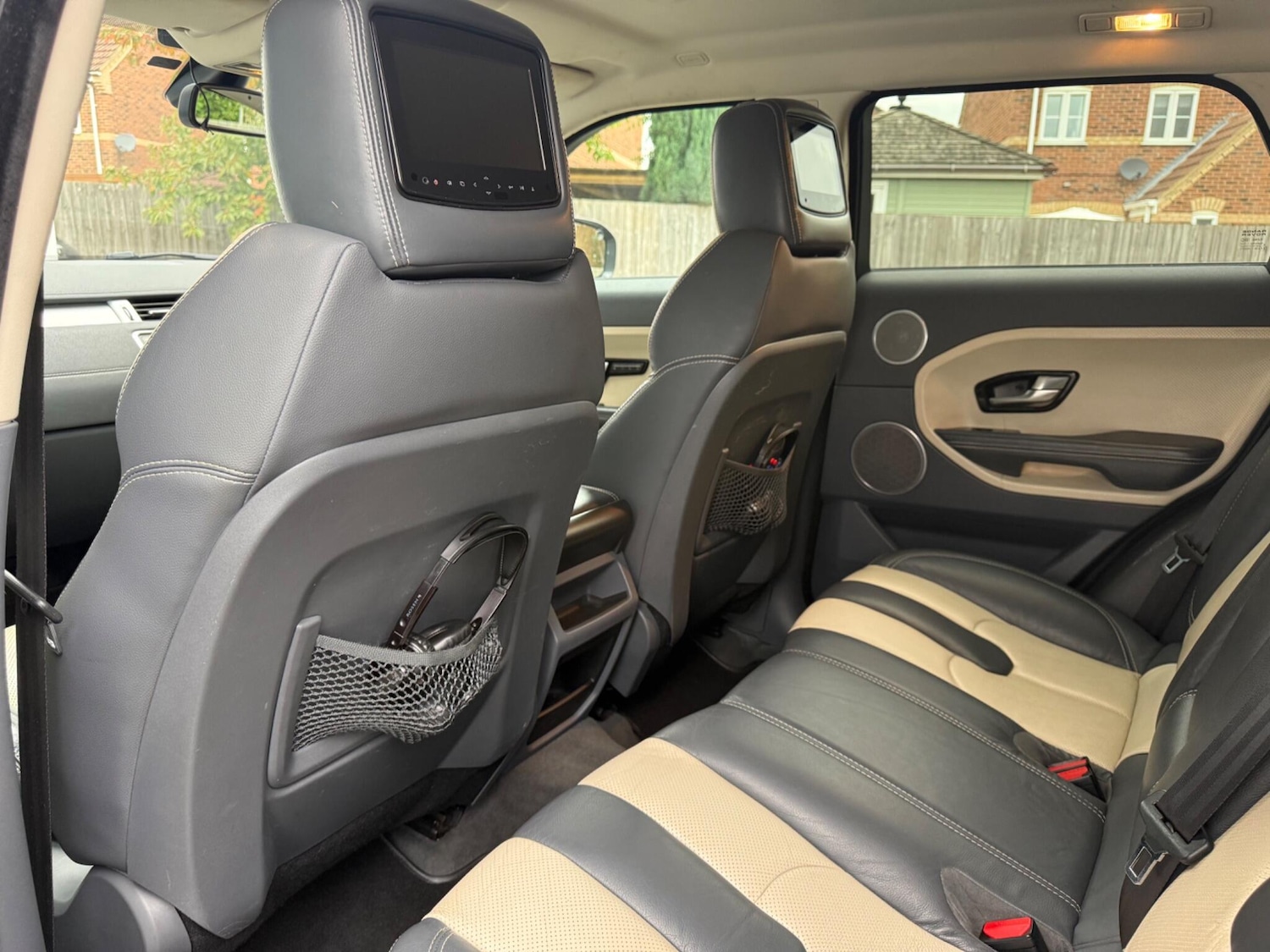 Used Land Rover Range Rover Evoque 2011 for sale - 76299482: Photo 23