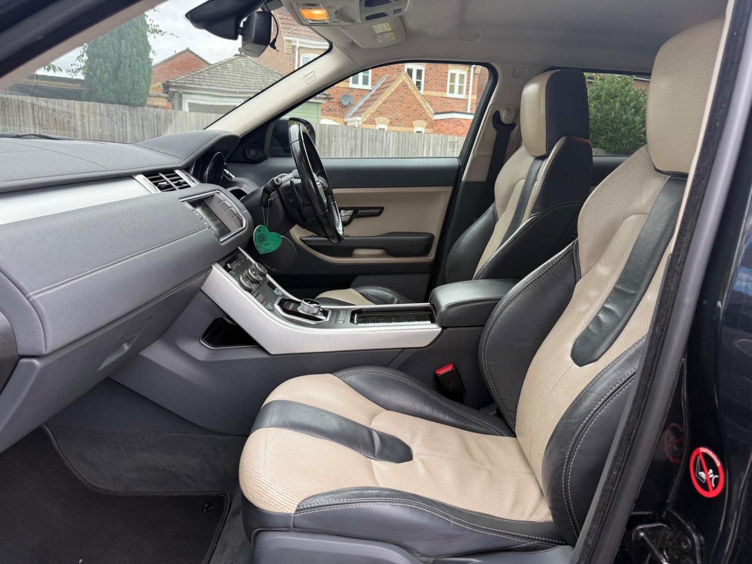 Used Land Rover Range Rover Evoque 2011 for sale - 76299482: Photo 26