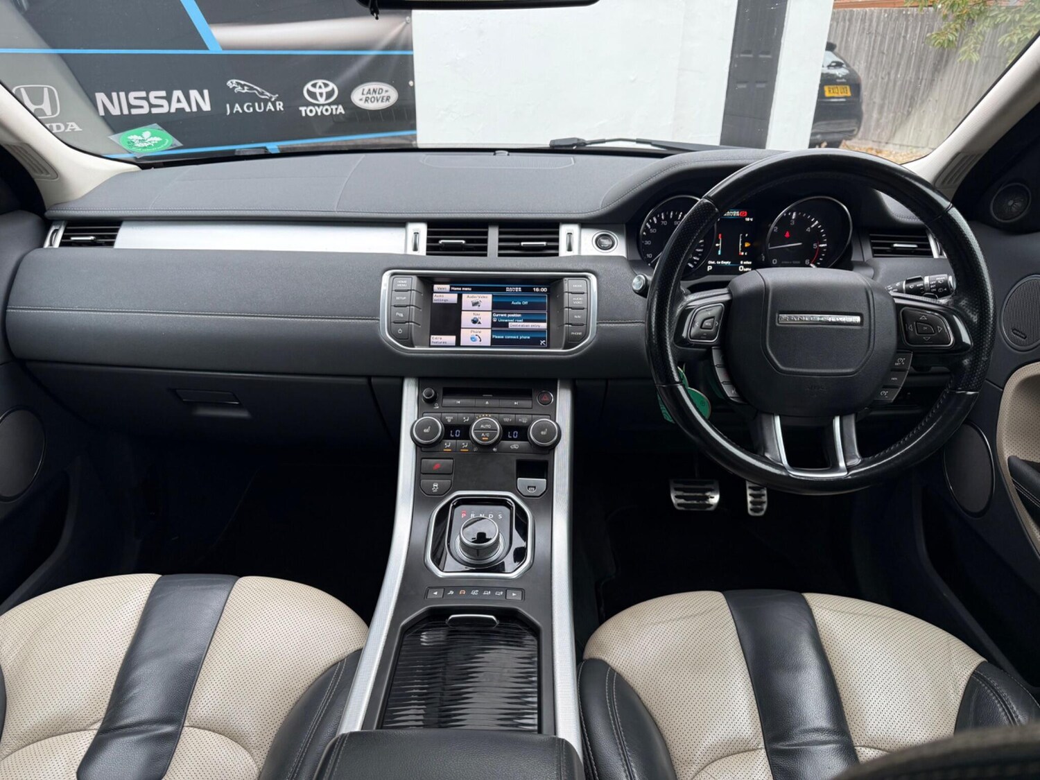 Used Land Rover Range Rover Evoque 2011 for sale - 76299482: Photo 28