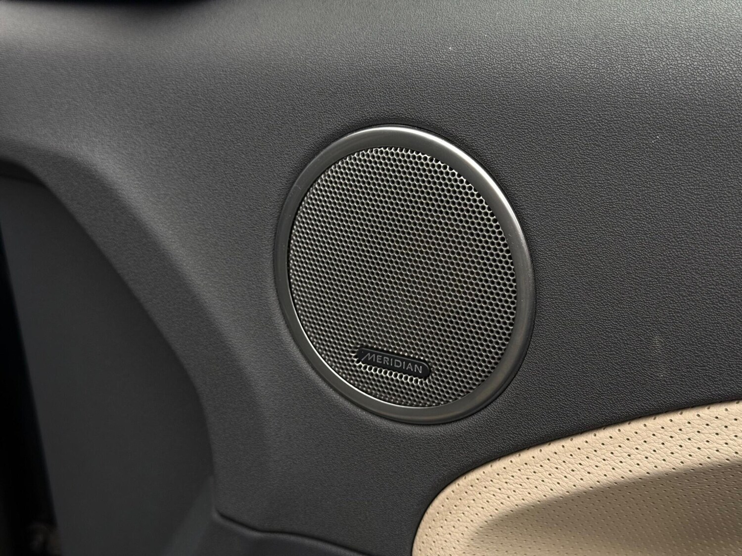 Used Land Rover Range Rover Evoque 2011 for sale - 76299482: Photo 33