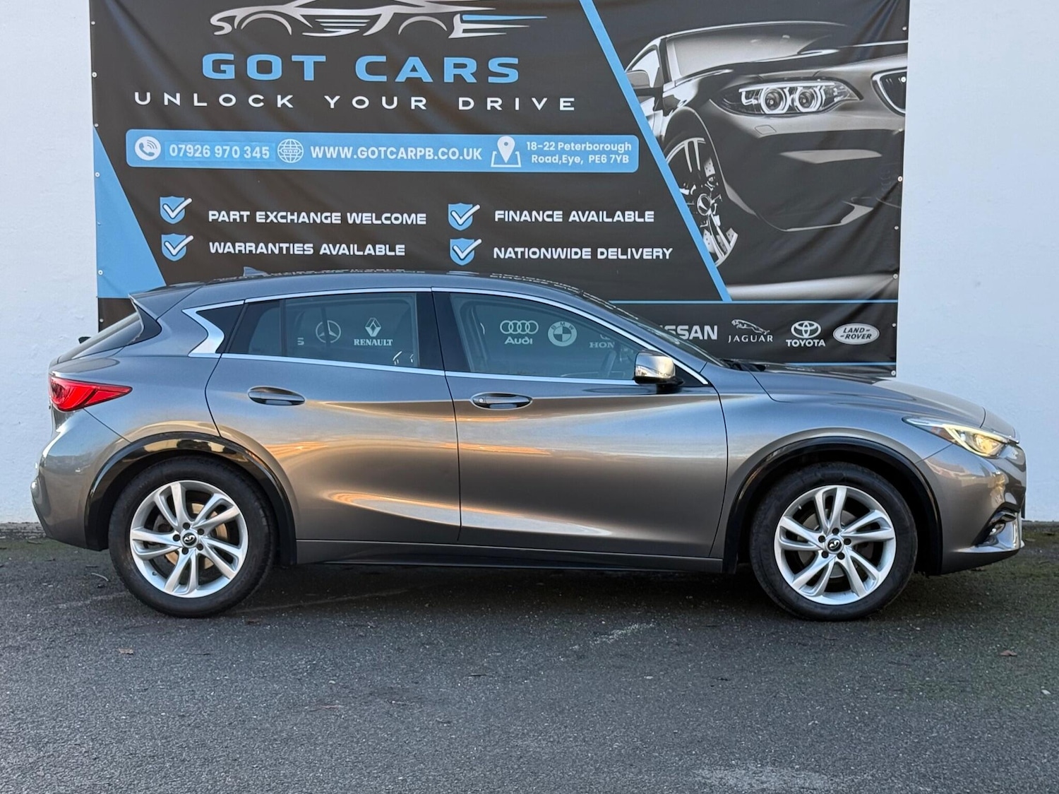 Used Infiniti Q30 2017 for sale - 77015288: Photo 3