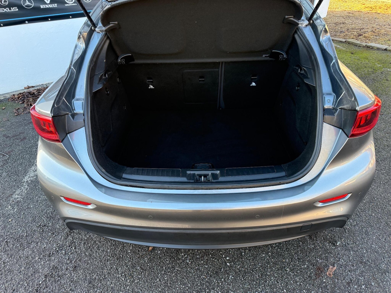 Used Infiniti Q30 2017 for sale - 77015288: Photo 30