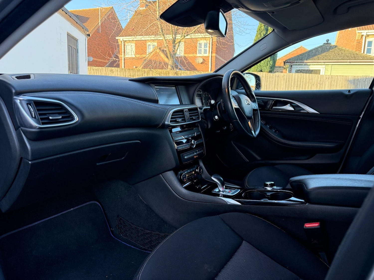 Used Infiniti Q30 2017 for sale - 77015288: Photo 33