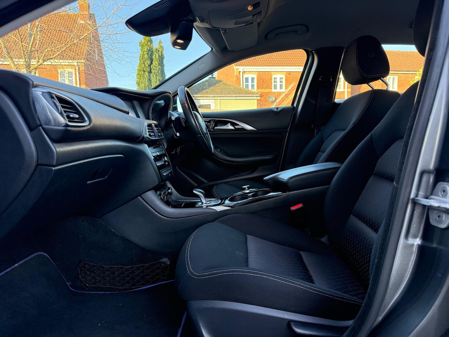 Used Infiniti Q30 2017 for sale - 77015288: Photo 34