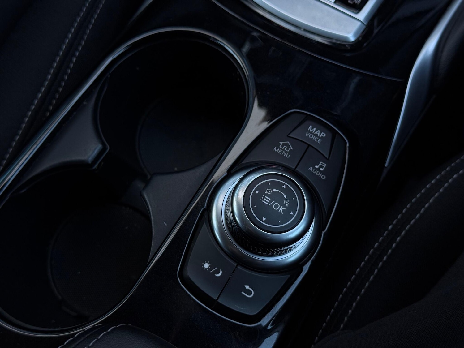 Used Infiniti Q30 2017 for sale - 77015288: Photo 44