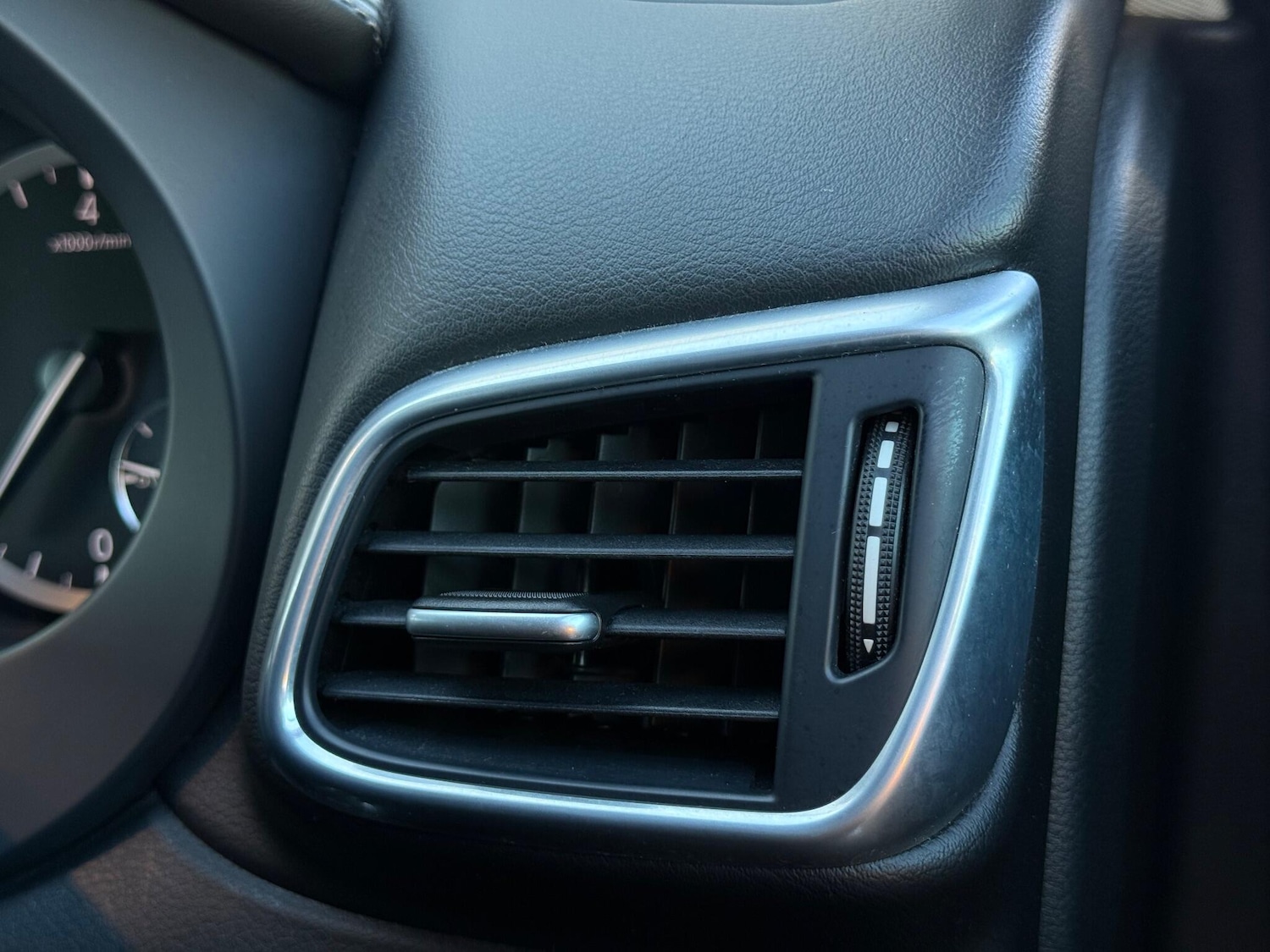 Used Infiniti Q30 2017 for sale - 77015288: Photo 52