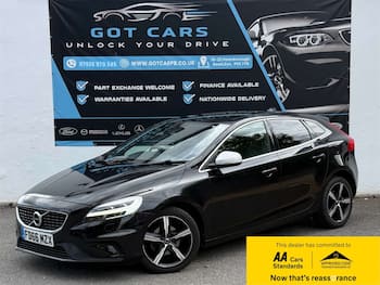 Used Volvo V40 2016 for sale - 79717672: Photo