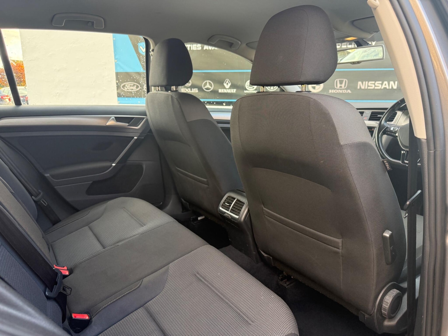 Used Volkswagen Golf 2016 for sale - 76432627: Photo 22