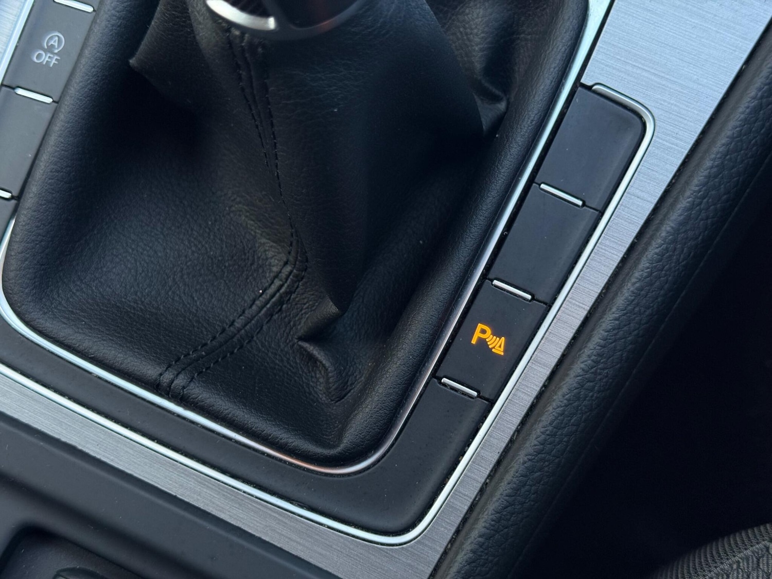 Used Volkswagen Golf 2016 for sale - 76432627: Photo 37