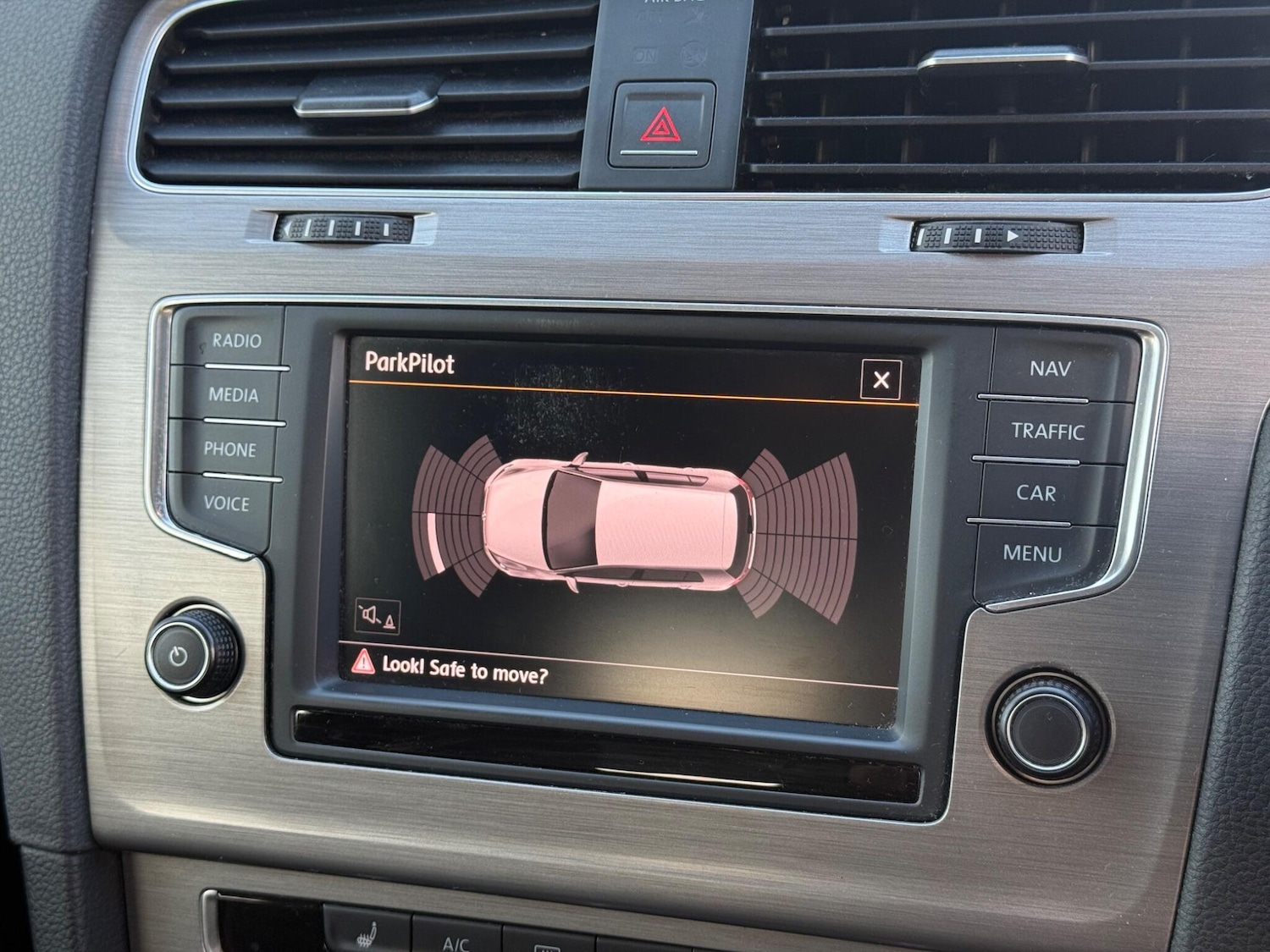 Used Volkswagen Golf 2016 for sale - 76432627: Photo 41