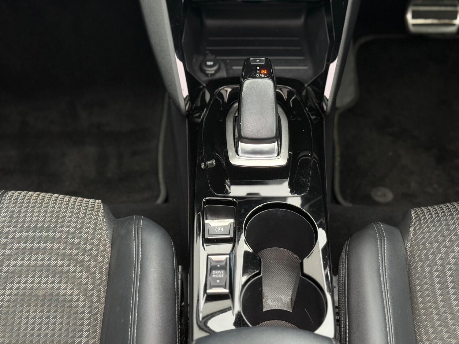 Used Peugeot 2008 2020 for sale - 76772036: Photo 41