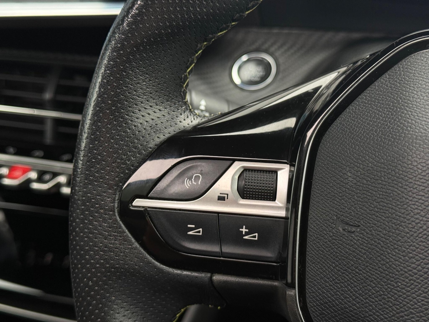 Used Peugeot 2008 2020 for sale - 76772036: Photo 47