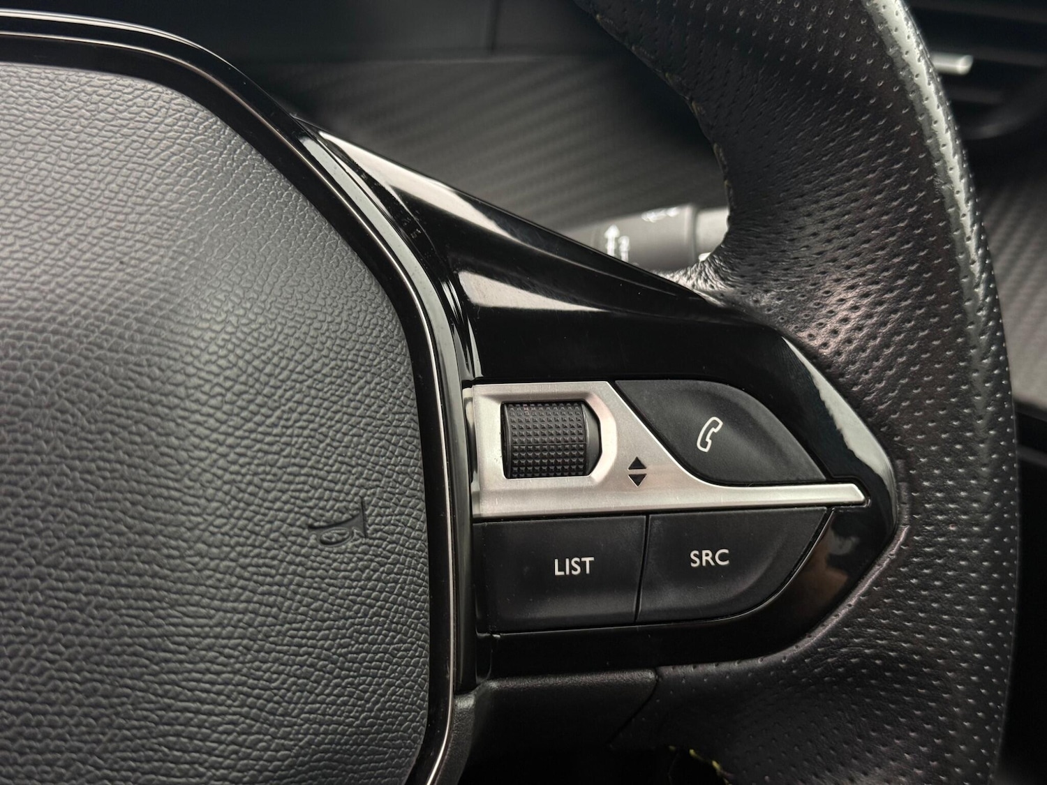 Used Peugeot 2008 2020 for sale - 76772036: Photo 48