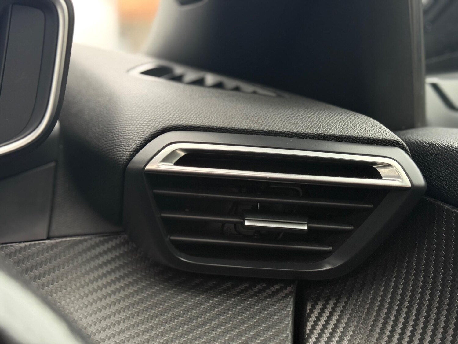 Used Peugeot 2008 2020 for sale - 76772036: Photo 57