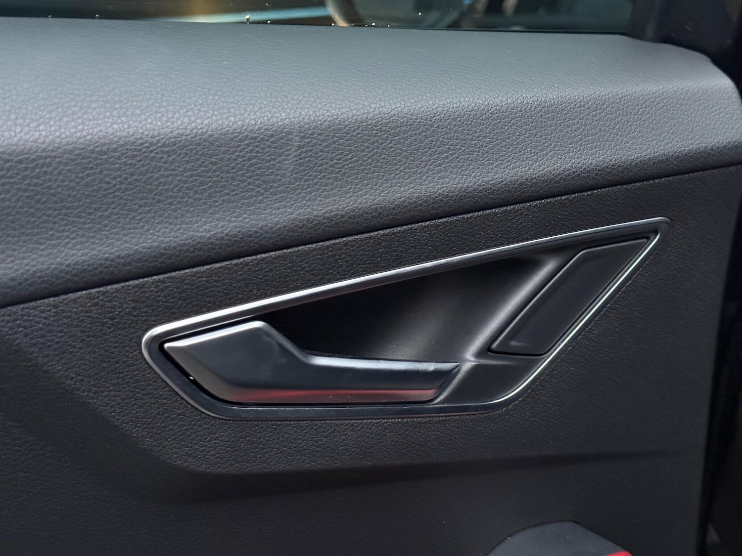 Used Audi Q2 2017 for sale - 76742939: Photo 38