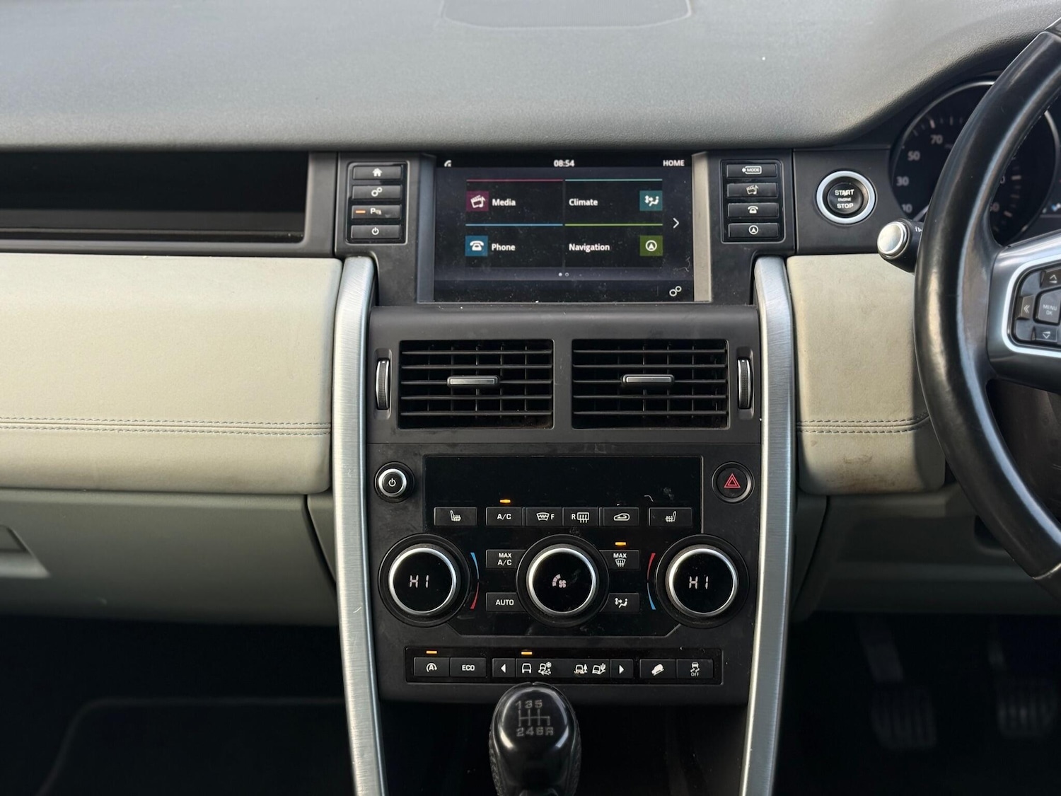 Used Land Rover Discovery Sport 2016 for sale - 77163271: Photo 46