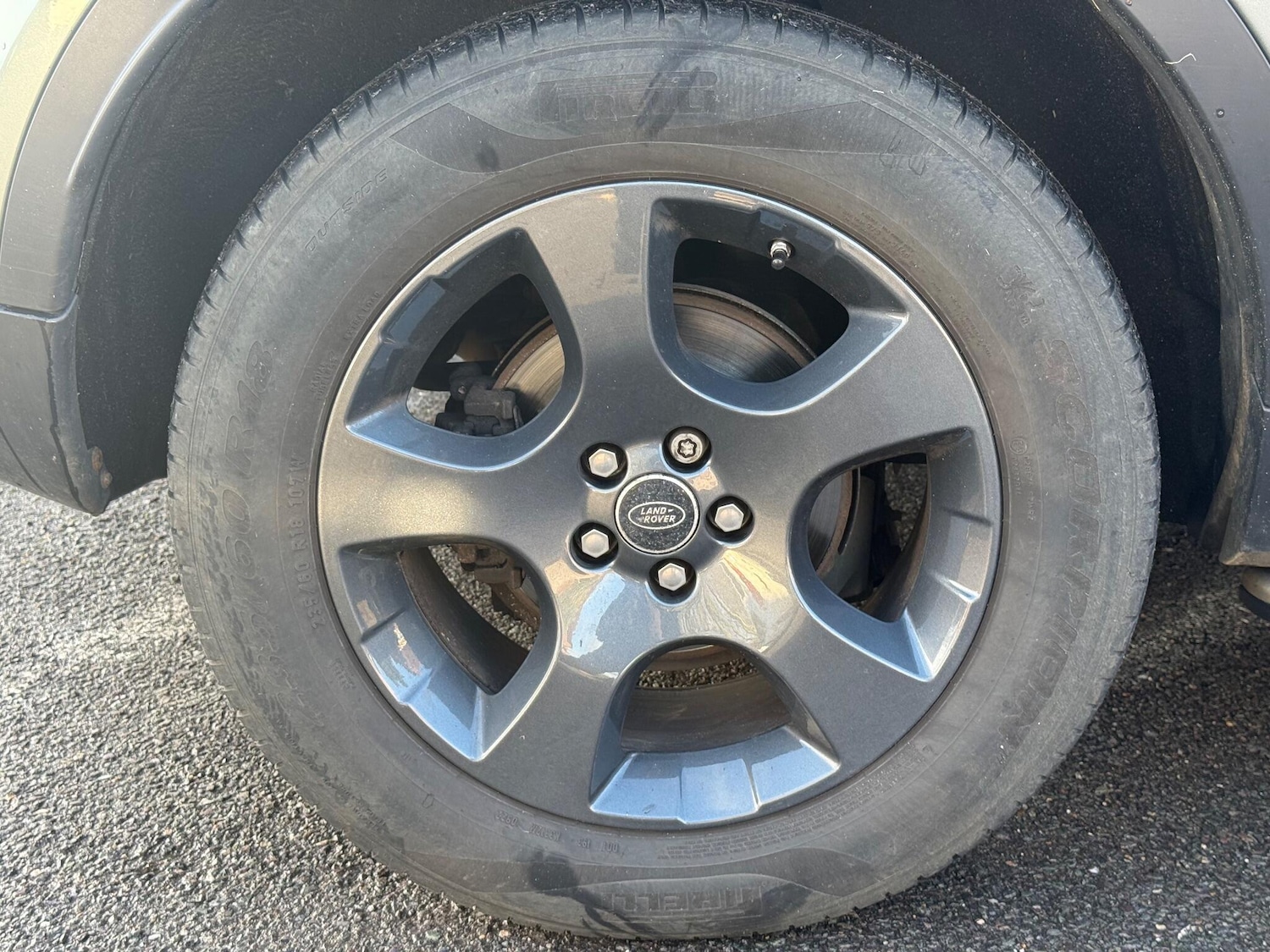 Used Land Rover Discovery Sport 2016 for sale - 77163271: Photo 76