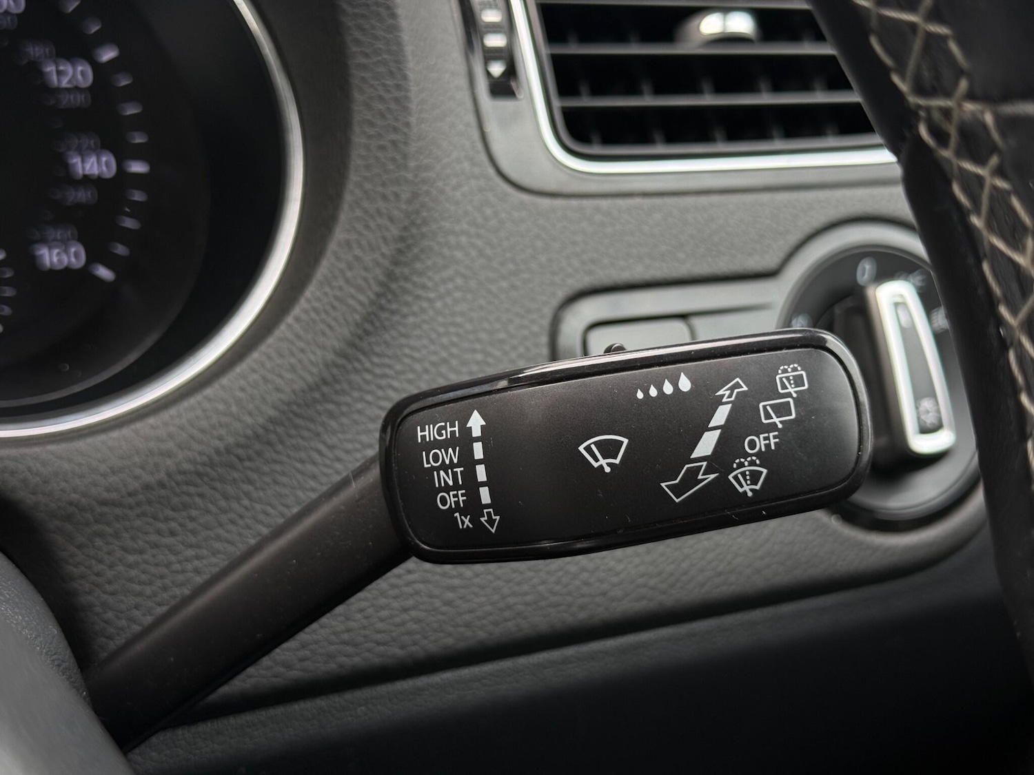 Used Volkswagen Polo 2016 for sale - 77982358: Photo 83