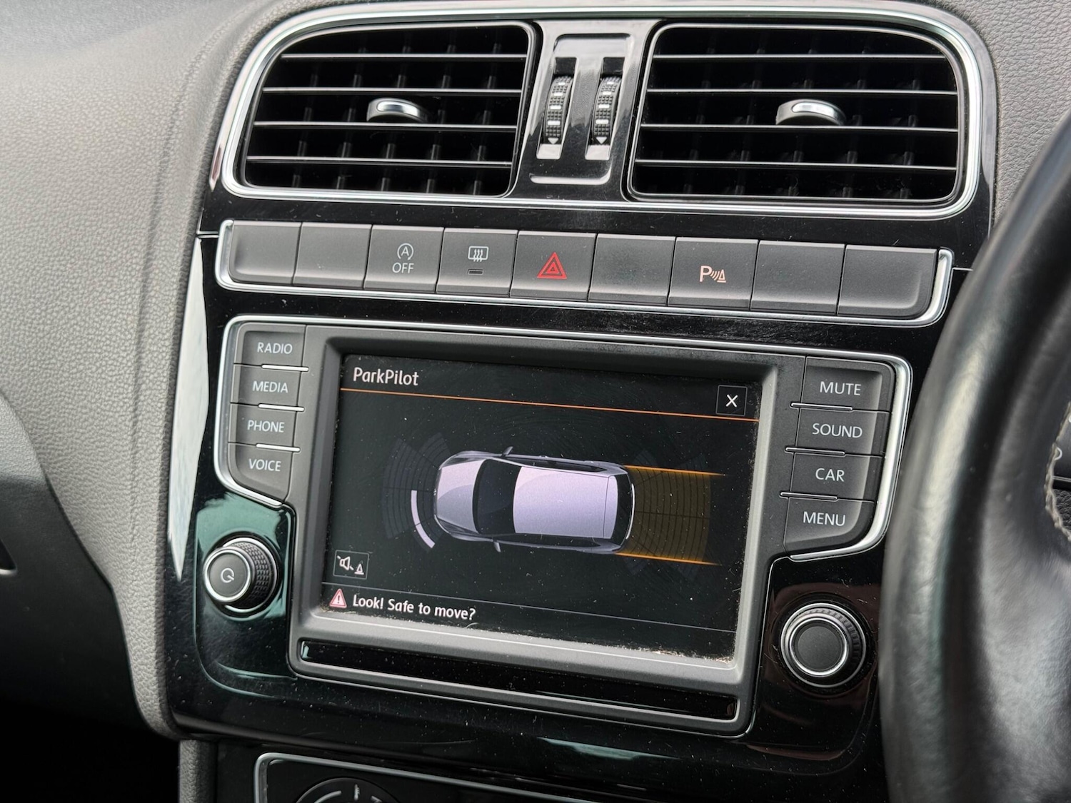 Used Volkswagen Polo 2016 for sale - 77982358: Photo 88