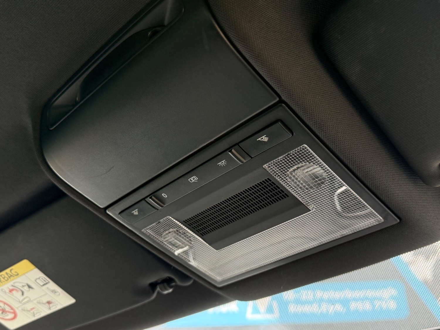 Used Volkswagen Polo 2016 for sale - 77982358: Photo 92